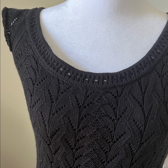 Jessica Simpson Elegant Black Sleeveless sweater Dress- Small - Picture 1 of 7